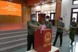 Công bố kết quả bầu cử và danh sách đại biểu HĐND tỉnh Kon Tum khóa XII, nhiệm kỳ 2021-2026