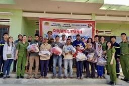Đảng bộ Phòng Cảnh sát phòng cháy, chữa cháy và cứu nạn, cứu hộ làm tốt công tác giáo dục chính trị tư tưởng cho đảng viên, cán bộ chiến sĩ