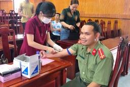 Tuổi trẻ Công an huyện Sa Thầy tham gia hiến máu tình nguyện