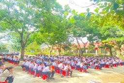 Công an xã Đăk Ruồng tổ chức tuyên truyền phòng chống đuối nước cho các em học sinh trước dịp nghỉ hè