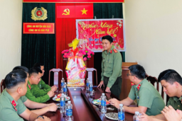 Tuổi trẻ Công an tỉnh tổ chức thăm, chúc tết Công an các xã biên giới trên địa bàn tỉnh Kon Tum