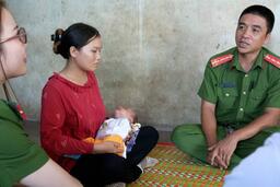 Người chiến sĩ gieo mầm yêu thương trên con đường thiện nguyện