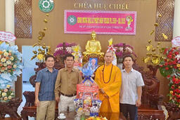 Thăm, chúc mừng các chùa, tịnh xá trên địa bàn tỉnh Kon Tum nhân dịp Đại lễ Phật Đản-Vesak năm 2025