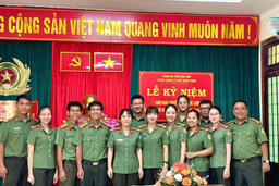 Lực lượng Quản lý xuất nhập cảnh Công an tỉnh Kon Tum: Tận tâm, tận tụy phục vụ nhân dân