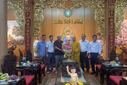 Phòng An ninh nội địa thăm và chúc mừng các cơ sở Tự viện Phật giáo nhân Lễ Phật đản năm 2023