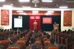 Tổ chức huấn luyện nghiệp vụ chữa cháy và CNCH cho chiến sĩ mới năm 2025