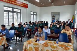 Phòng Cảnh sát giao thông tăng cường tuyên truyền pháp luật về trật tự, an toàn giao thông cho đoàn viên, công nhân, viên chức, lao động trên địa bàn tỉnh Kon Tum