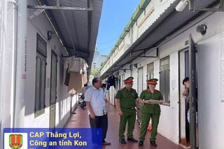 <a href="/tin-tuc-su-kien/hoat-dong-cua-cong-an-dia-phuong" title="Hoạt động của Công an địa phương" rel="dofollow">HOẠT ĐỘNG CỦA CÔNG AN ĐỊA PHƯƠNG</a>