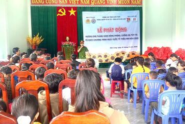 <a href="/tin-tuc-su-kien/hoat-dong-cua-cong-an-dia-phuong" title="Hoạt động của Công an địa phương" rel="dofollow">HOẠT ĐỘNG CỦA CÔNG AN ĐỊA PHƯƠNG</a>