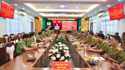 Công an tỉnh Attapư và Công an tỉnh Sê Kông, Nước Cộng hòa Dân chủ nhân dân Lào thăm, làm việc tại Công an tỉnh Kon Tum