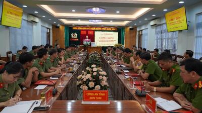 Công an tỉnh Kon Tum phát động ủng hộ các tỉnh bị thiệt hại do bão lũ