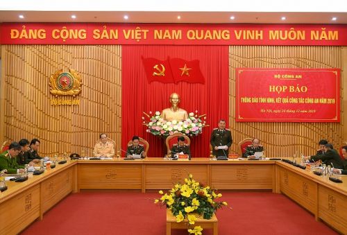 http://www.mps.gov.vn/knd/tt/PublishingImages/NguyenThiLan/2019/bca_3758.jpg