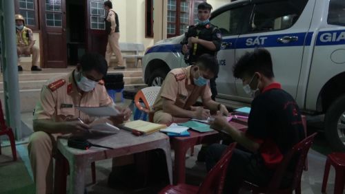 Kiểm tra xử lý nghiêm các trường hợp vi phạm ATGT