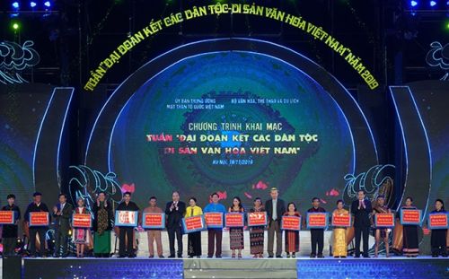 http://static.cand.com.vn/Files/Image/trangdung/2019/11/18/thumb_660_df6484d9-159c-47af-8c87-c0d6a3fb4ad5.jpeg