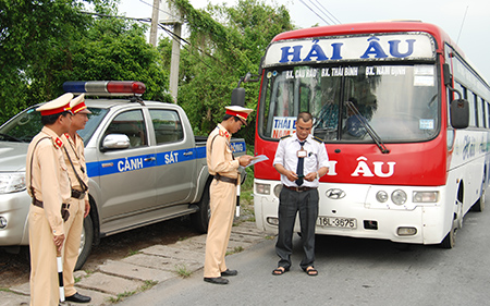 https://pbgdpl.hanoi.gov.vn/documents/3958346/5288638/48954_giaothong.jpg/2467684d-6de1-4dea-b2b9-173091781746?t=1595848863083