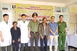 Phòng Hậu cần tổ chức các hoạt động thiện nguyện tại xã Ngọc Lây - huyện Tu Mơ Rông