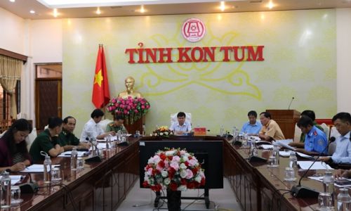 https://quantri.kontum.gov.vn/Images/images/Tin%20tuc%20su%20kien/01_07_20%20tth.JPG