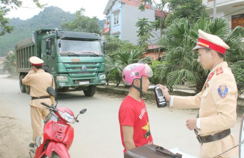 Tăng cường đảm bảo trật tự an toàn giao thông những tháng cuối năm ...