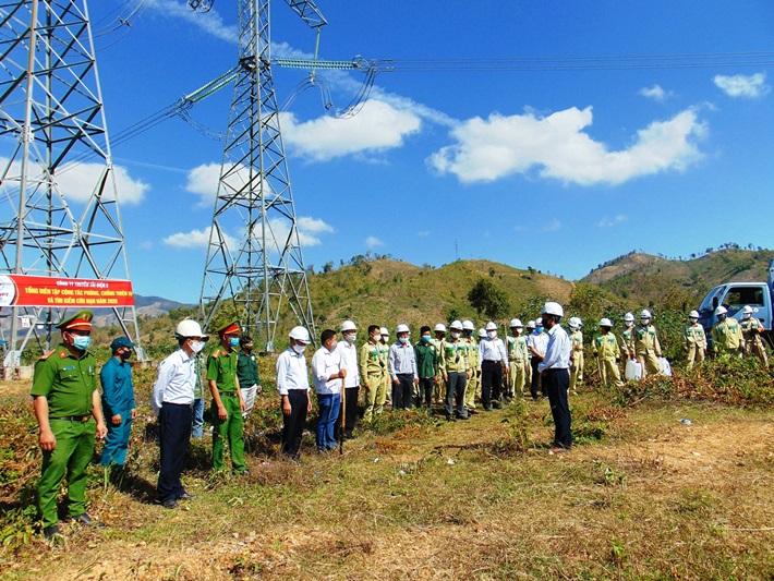 Truyền tải điện Kon Tum: Để dòng điện luôn an toàn, ổn định mùa mưa bão |  Tạp chí Năng lượng Việt Nam